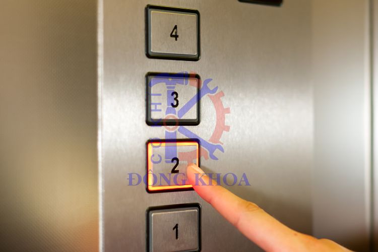 Vì sao cần lựa chọn bu lông chất lượng cho cabin thang máy?